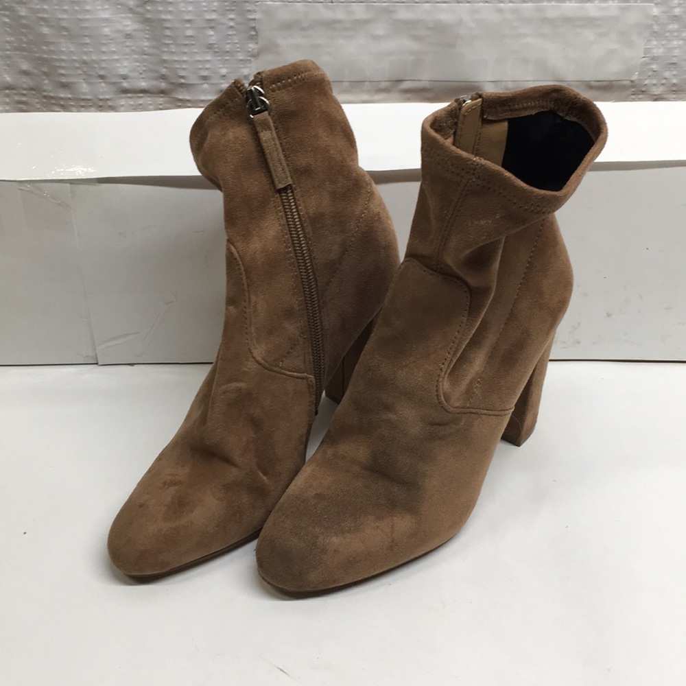 Edit Tan Women’s Heeled Boots Size 7